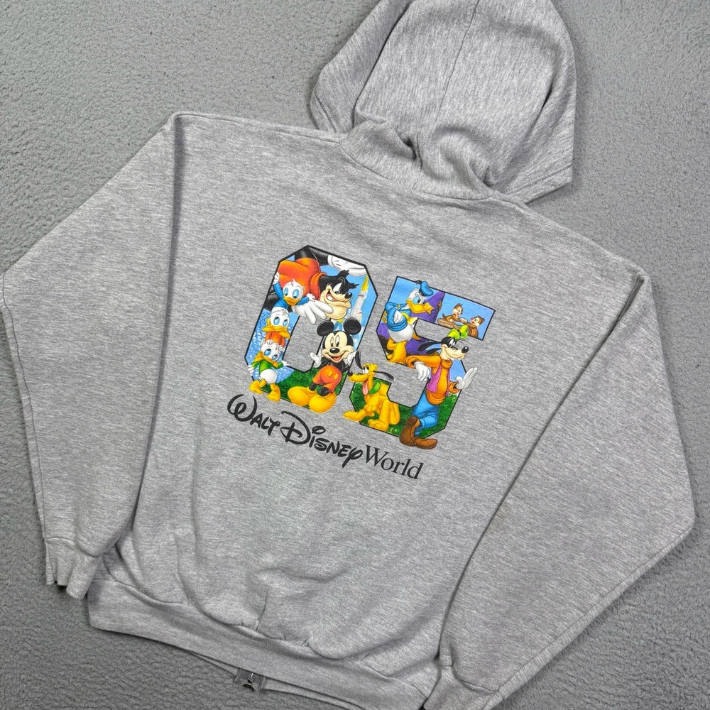 Kids vintage 2005 Disney‎ zip up sweatshirt